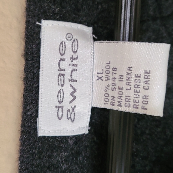 Deane & White wool cardigan - Picture 2 of 7